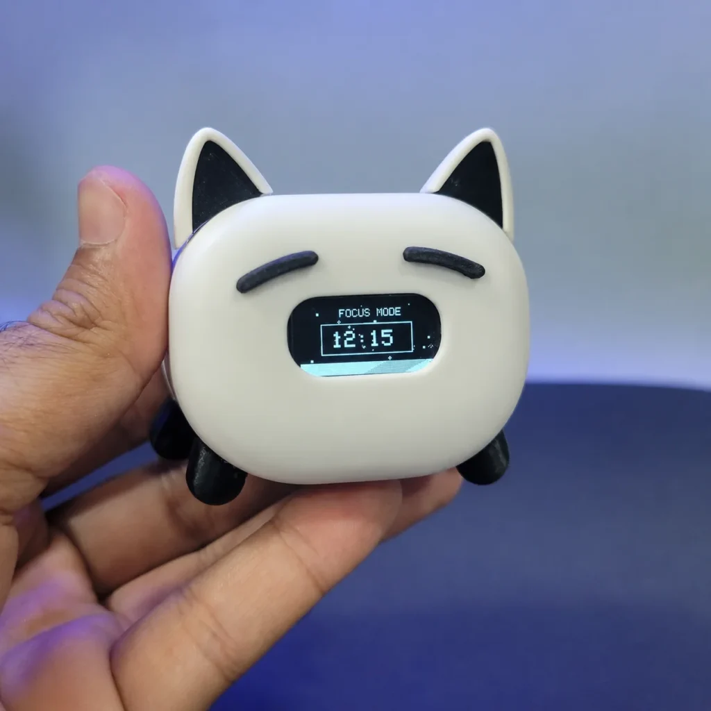 MeowBot cute cat-style ESP32 desktop pet showing focus timer mode