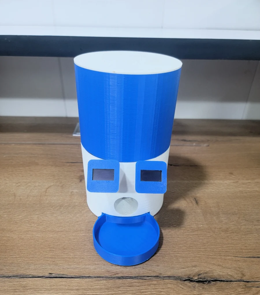 Automatic Cat Feeder with ESP32 Wi-Fi and App
